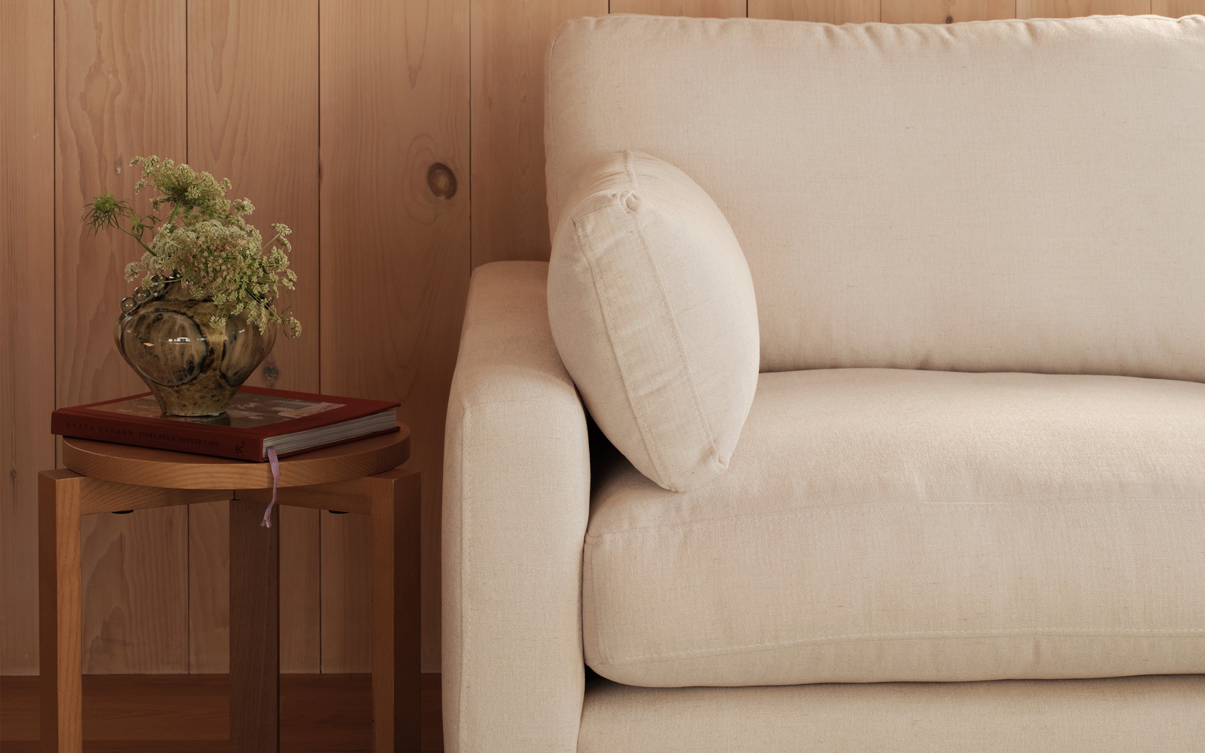 PDPGallery_UnionDetail_IndexStool.jpg