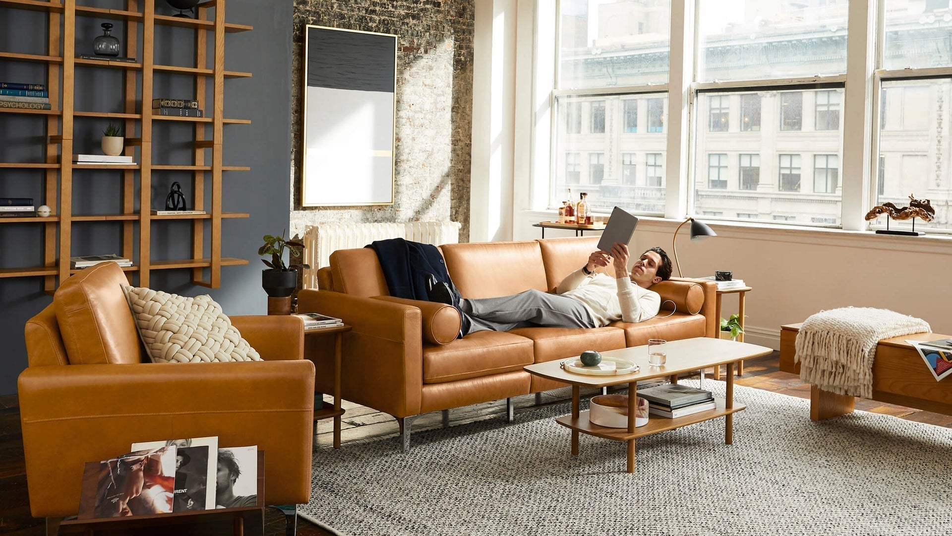 lifestyle-Sofa-Leather_454ada08-be2c-4f83-8b87-6e8cdb5234ae.jpg